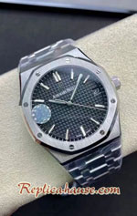 Audemars Piguet Royal Oak Black Dial 41MM CAL.4302 Swiss ZF Replica Watch 02