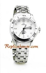 Omega Seamaster Professional 007 Swiss Watch 03